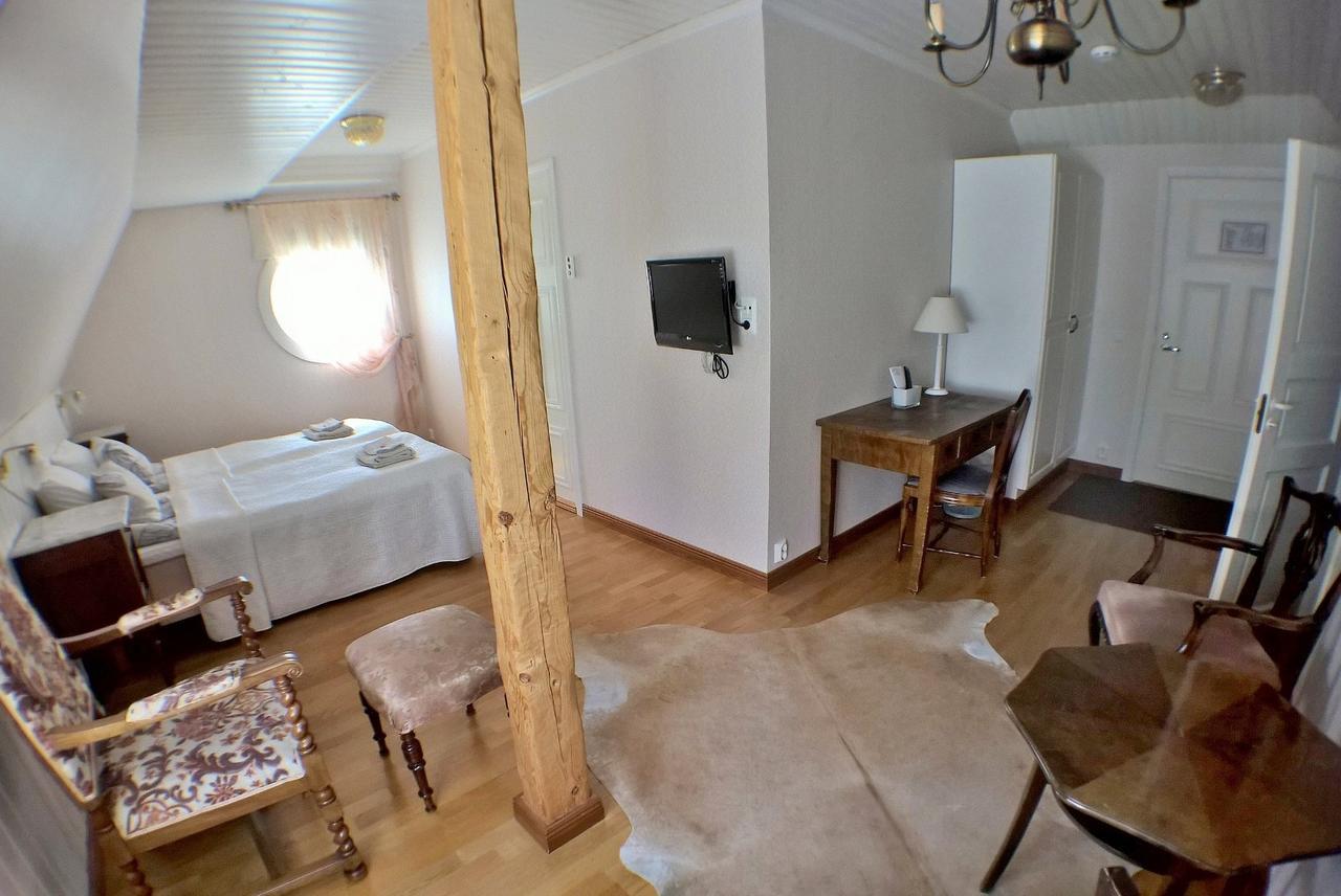 Vaeaeksyn Apteekinmajoitus Exteriör bild